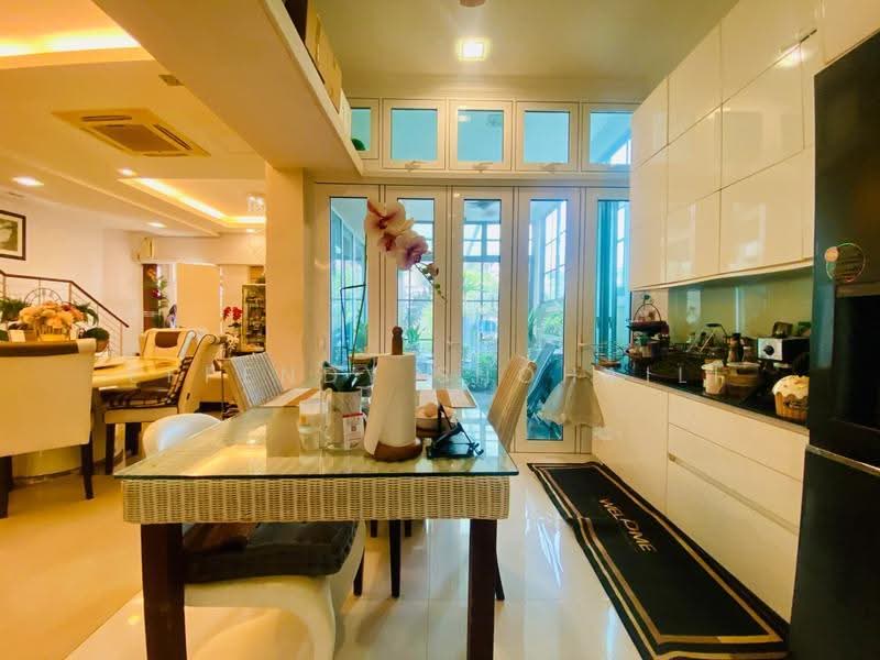 Semi-Detached House for Sale in Ampang (Kuala Lumpur) - Effendy Shohaili - Dining Room - PropertyGuru.com.my