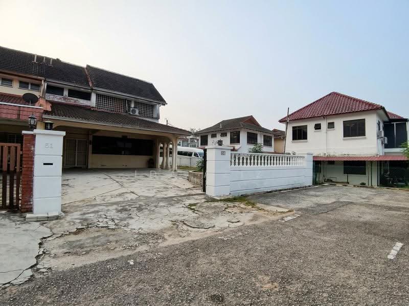 2-storey Terraced House for Sale in Taman Kolam Air (Johor Bahru) - Ida Aziz - Exterior - PropertyGuru.com.my