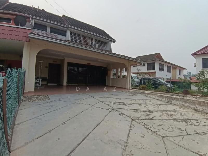 2-storey Terraced House for Sale in Taman Kolam Air (Johor Bahru) - Ida Aziz - Exterior - PropertyGuru.com.my