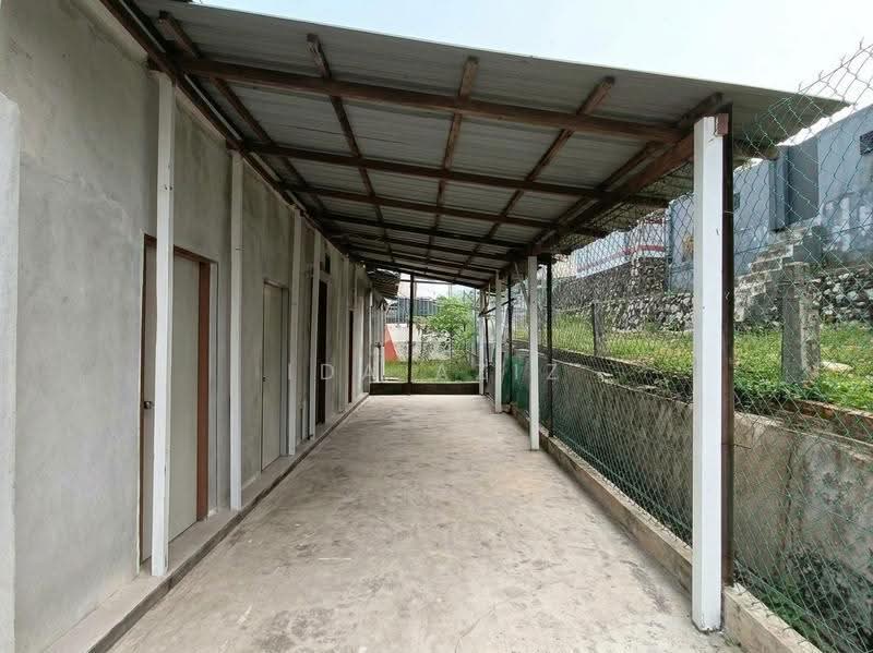 2-storey Terraced House for Sale in Taman Kolam Air (Johor Bahru) - Ida Aziz - Corridor - PropertyGuru.com.my