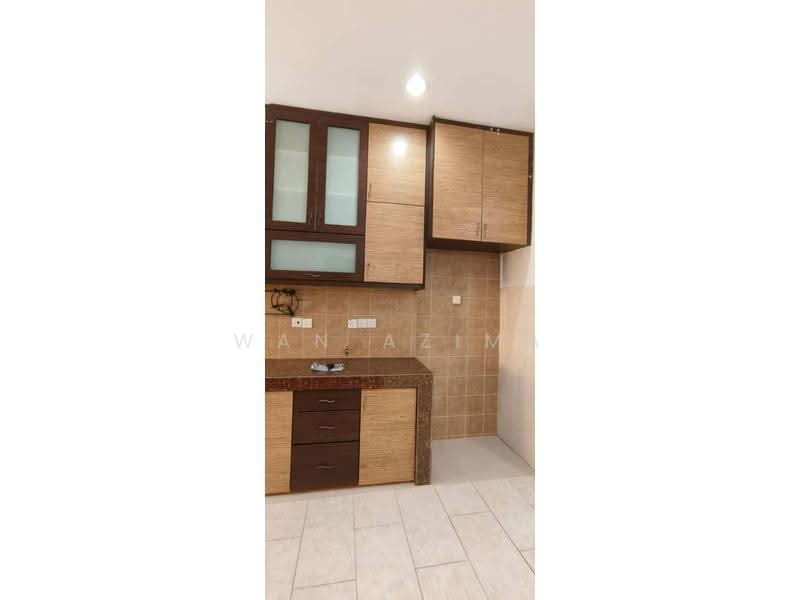 2-storey Terraced House for Rent in Denai Alam (Shah Alam) - Wan Azima - Kitchen - PropertyGuru.com.my