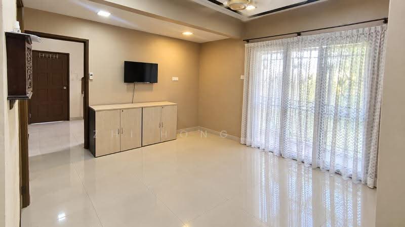 Rumah Berkembar untuk Disewa di Taman Sinaran (Balakong) - Zhi Hong Loh - Living Room - PropertyGuru.com.my