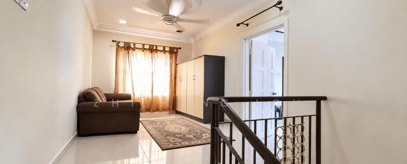 Rumah Berkembar untuk Disewa di Taman Sinaran (Balakong) - Zhi Hong Loh - Living Room - PropertyGuru.com.my