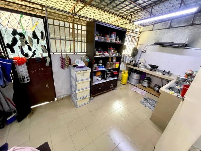 Rumah Teres 2-Tingkat untuk Dijual di Ampang Jaya (Ampang) - Ahmad Fadlee - Kitchen - PropertyGuru.com.my