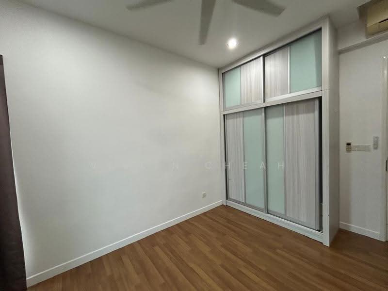 Kondominium untuk Dijual di Bayu Ferringhi Condominiums - Vivien Cheah - Bedroom - PropertyGuru.com.my