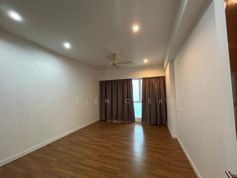 Kondominium untuk Dijual di Bayu Ferringhi Condominiums - Vivien Cheah - Living Room - PropertyGuru.com.my
