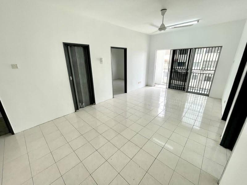 Rumah Flat untuk Dijual di Taman Bukit Kenangan - Ahmad Fadlee - Living Room - PropertyGuru.com.my