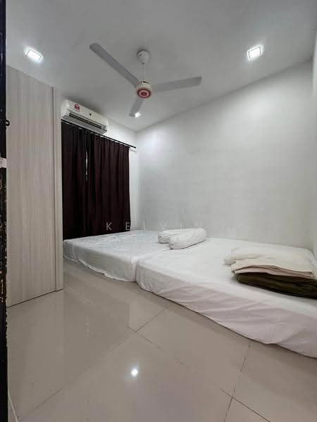 1-storey Terraced House for Rent in Taman Klebang Restu (Chemor) - Kelvin Chong - Bedroom - PropertyGuru.com.my