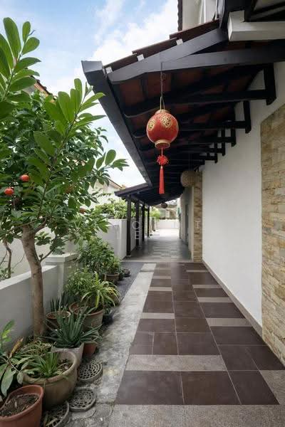 Semi-Detached House for Sale in Taman Bukit Serdang (Seri Kembangan) - Vincent Lee - Exterior - PropertyGuru.com.my