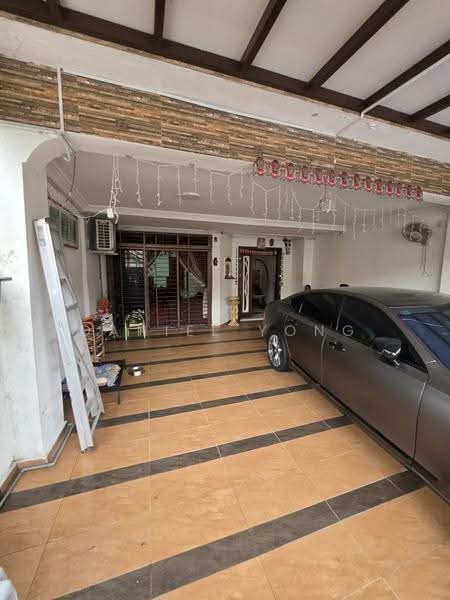 2-storey Terraced House for Sale in Taman Bukit Mewah (Tampoi) - Daniel Yong - Exterior - PropertyGuru.com.my