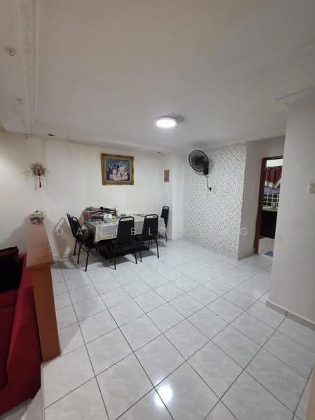 2-storey Terraced House for Sale in Taman Bukit Mewah (Tampoi) - Daniel Yong - Dining Room - PropertyGuru.com.my