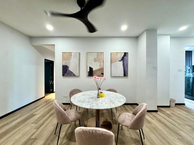Kondominium untuk Dijual di Bayswater Resort Condominium - Welwits Sim - Dining Room - PropertyGuru.com.my