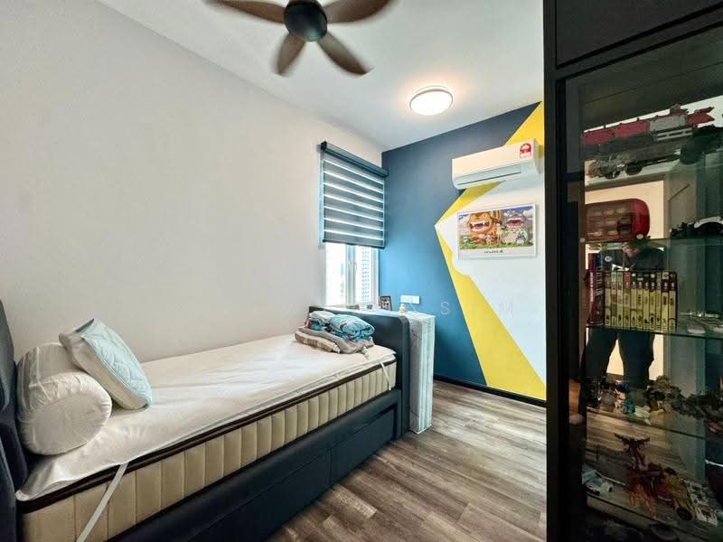 Kondominium untuk Dijual di Bayswater Resort Condominium - Welwits Sim - Bedroom - PropertyGuru.com.my