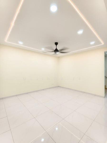 Rumah Teres 2-Tingkat untuk Dijual di Taman Daya (Johor Bahru) - Melinda Ee - Living Room - PropertyGuru.com.my