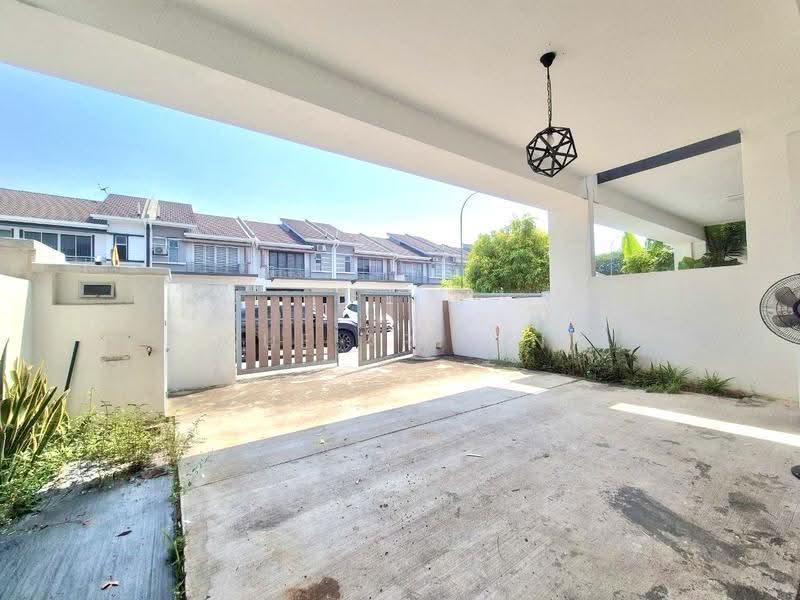 Rumah Teres 2-Tingkat untuk Dijual di Serene Heights (Semenyih) - Sue Arifin - Exterior - PropertyGuru.com.my