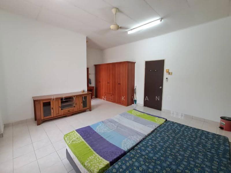 Rumah Teres untuk Disewa di Bandar Botanic (Klang) - Heylen Kwang - Bedroom - PropertyGuru.com.my