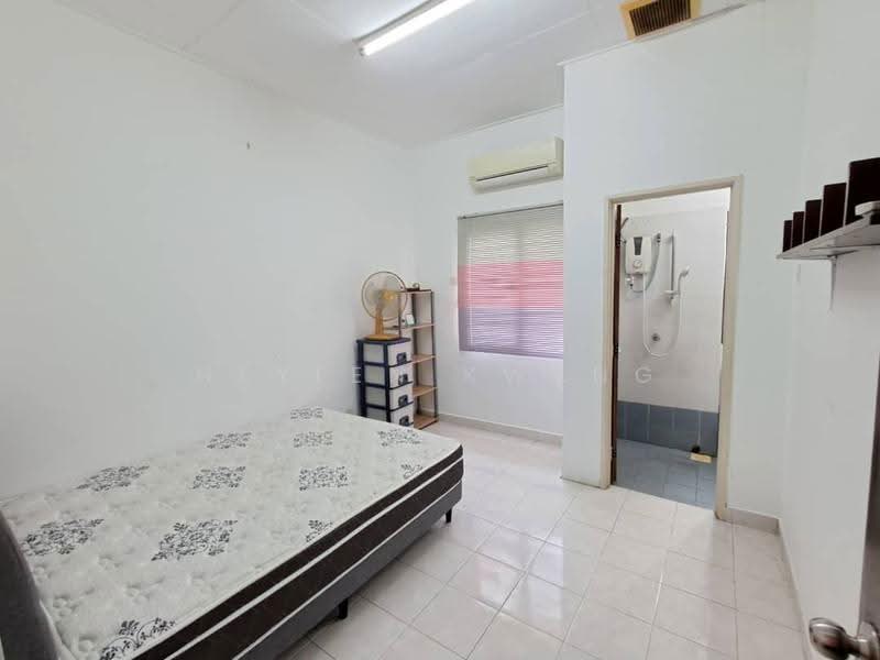 Rumah Teres untuk Disewa di Bandar Botanic (Klang) - Heylen Kwang - Bedroom - PropertyGuru.com.my