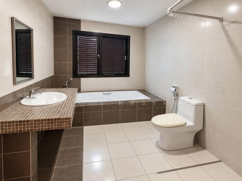 Condominium for Sale at Armanee Terrace - Amirul Nasyriq - Bathroom - PropertyGuru.com.my