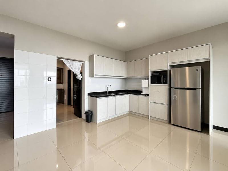 Condominium for Sale at Armanee Terrace - Amirul Nasyriq - Kitchen - PropertyGuru.com.my
