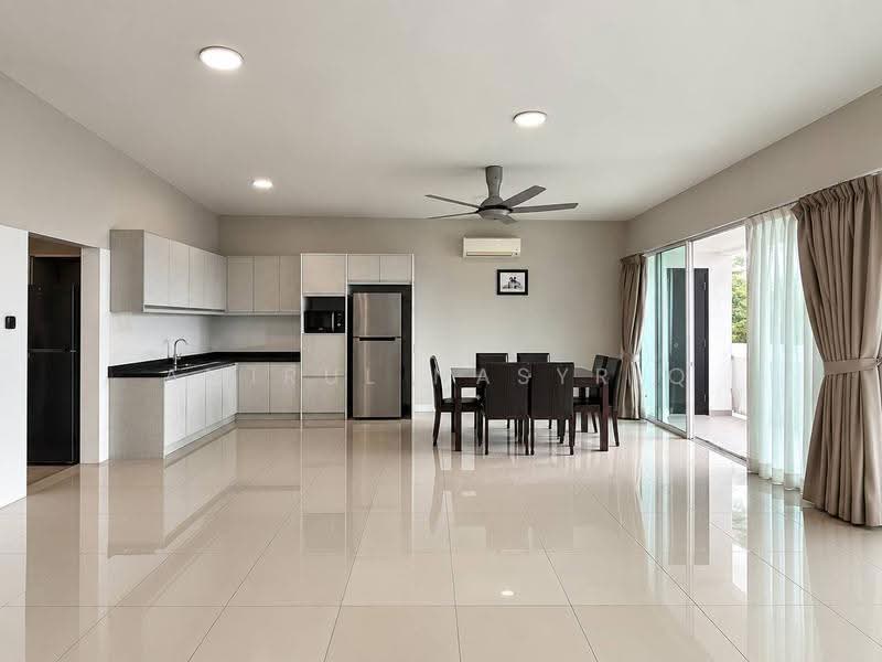 Condominium for Sale at Armanee Terrace - Amirul Nasyriq - Kitchen - PropertyGuru.com.my