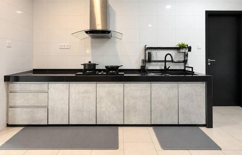 Condominium for Sale at Armanee Terrace - Amirul Nasyriq - Kitchen - PropertyGuru.com.my