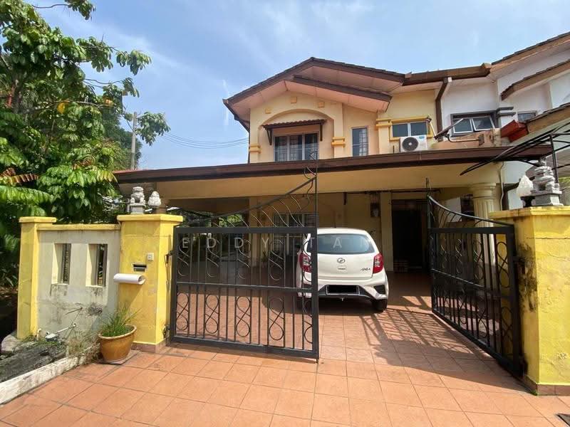 2-storey Terraced House for Sale in Mutiara Subang (Sungai Buloh) - Eddy TAN - Exterior - PropertyGuru.com.my