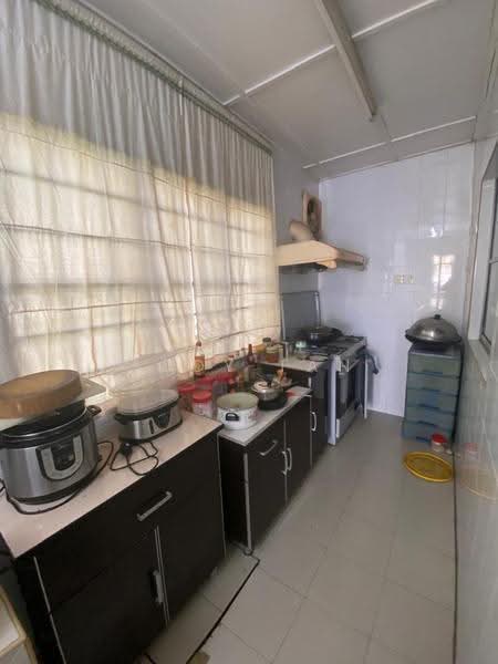 2-storey Terraced House for Sale in Mutiara Subang (Sungai Buloh) - Eddy TAN - Kitchen - PropertyGuru.com.my