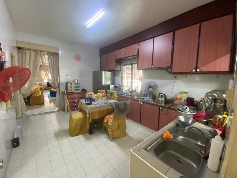 2-storey Terraced House for Sale in Mutiara Subang (Sungai Buloh) - Eddy TAN - Kitchen - PropertyGuru.com.my