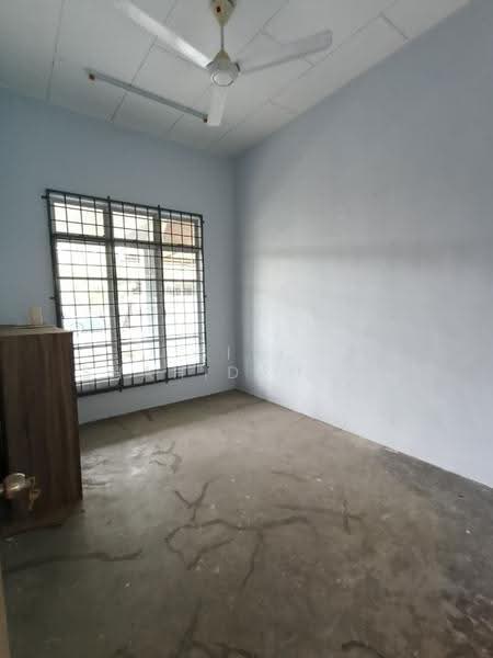 1-storey Terraced House for Sale in Taman Seri Telok Emas (Telok Mas) - Siti Shahidah Sheikh Fadzullah - PropertyGuru.com.my