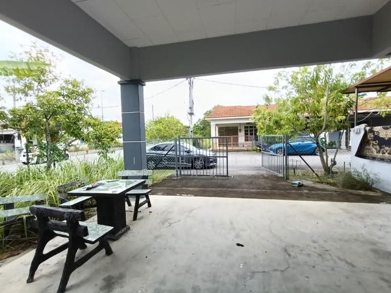 1-storey Terraced House for Sale in Taman Seri Telok Emas (Telok Mas) - Siti Shahidah Sheikh Fadzullah - PropertyGuru.com.my