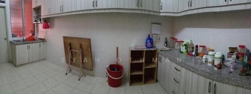 2-storey Terraced House for Rent in Alam Budiman (Shah Alam) - Syah Othman - Kitchen - PropertyGuru.com.my