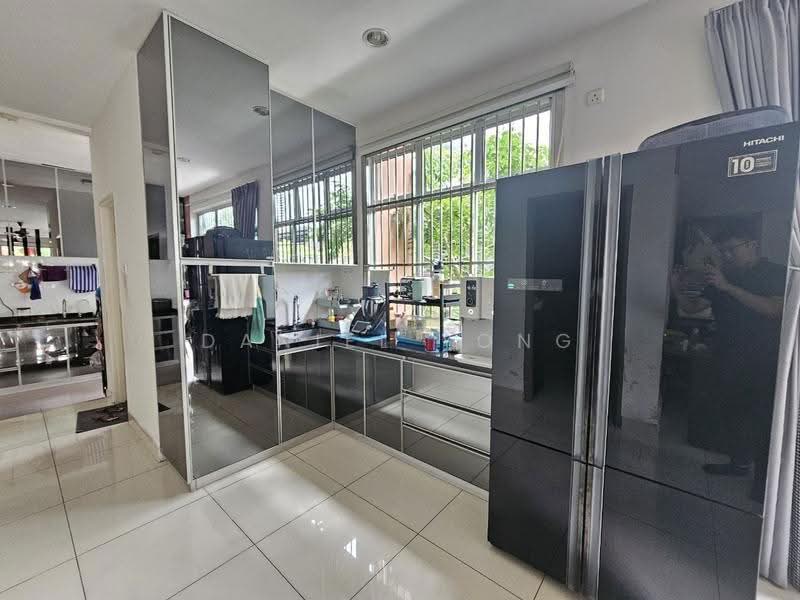 Rumah Kluster untuk Dijual di Taman Gaya (Ulu Tiram) - Daniel Yong - Kitchen - PropertyGuru.com.my