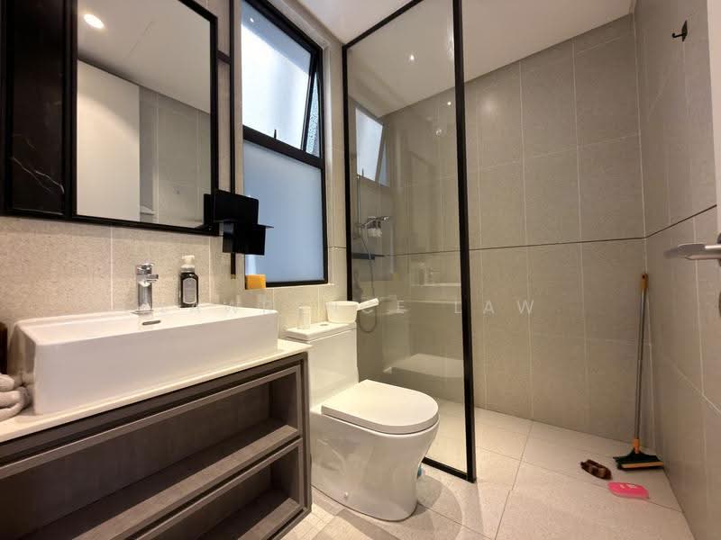 Service Residence for Rent at Millerz Square Serviced Residence - Lawrence Law - Bathroom - PropertyGuru.com.my