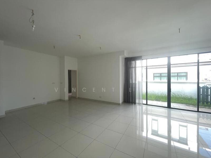 Semi-Detached House for Sale in Eco Majestic (Semenyih) - Vincent Lee - Living Room - PropertyGuru.com.my
