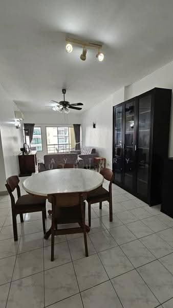 Kondominium untuk Disewa di Pantai Panorama Condominiums - Gayathry Muthukrishnan - Living Room - PropertyGuru.com.my