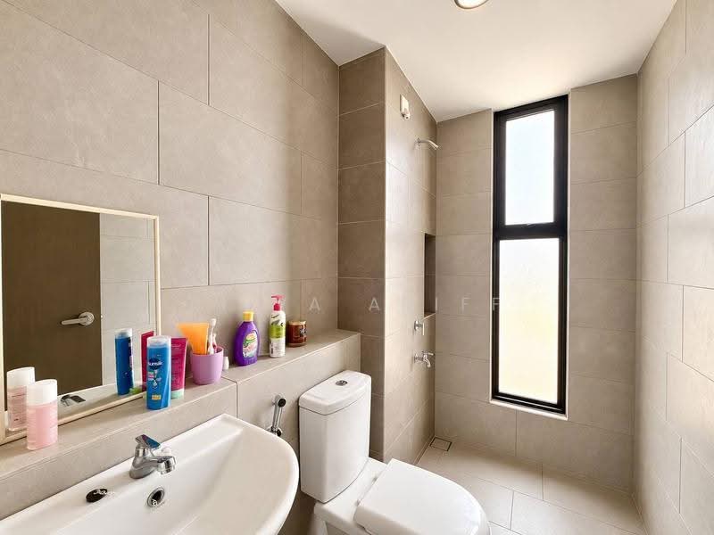 Semi-Detached House for Sale in Semenyih (Selangor) - BILYA ARIFF - PropertyGuru.com.my