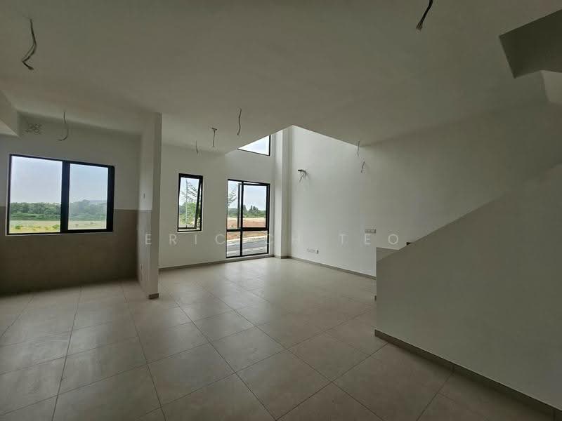 Townhouse for Sale in Kota Damansara (Selangor) - ERIC CH TEO - Living Room - PropertyGuru.com.my