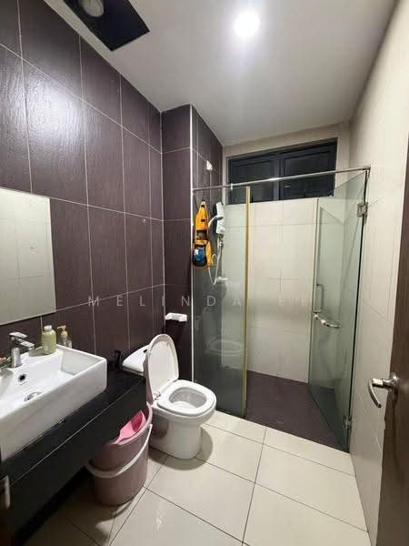 Kediaman Servis untuk Dijual di D'Secret Garden (Pangsapuri Kempas Indah) - Melinda Ee - Bathroom - PropertyGuru.com.my