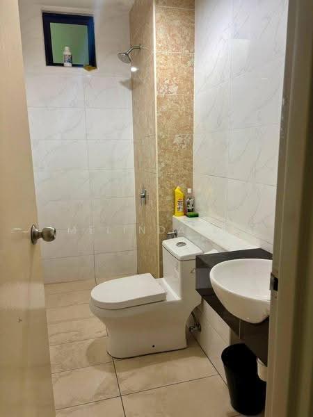 Kediaman Servis untuk Dijual di D'Secret Garden (Pangsapuri Kempas Indah) - Melinda Ee - Bathroom - PropertyGuru.com.my