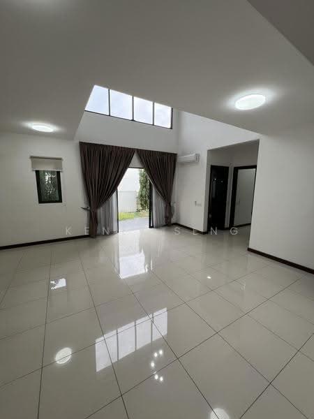 Rumah Teres 2-Tingkat untuk Disewa di Eco Sanctuary (Telok Panglima Garang) - Kenex Seng - Living Room - PropertyGuru.com.my