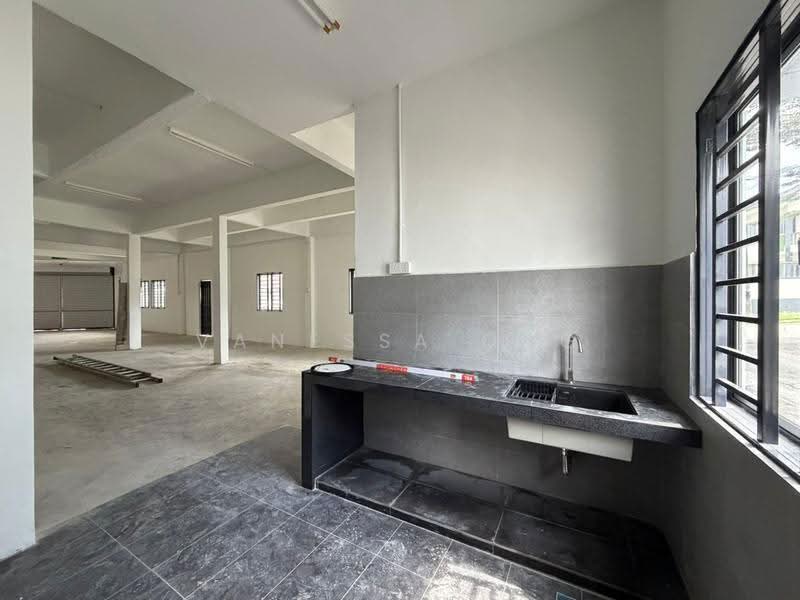 Shop / Office for Rent in New Green Park (Rawang) - Vanessa Ong - Kitchen - PropertyGuru.com.my