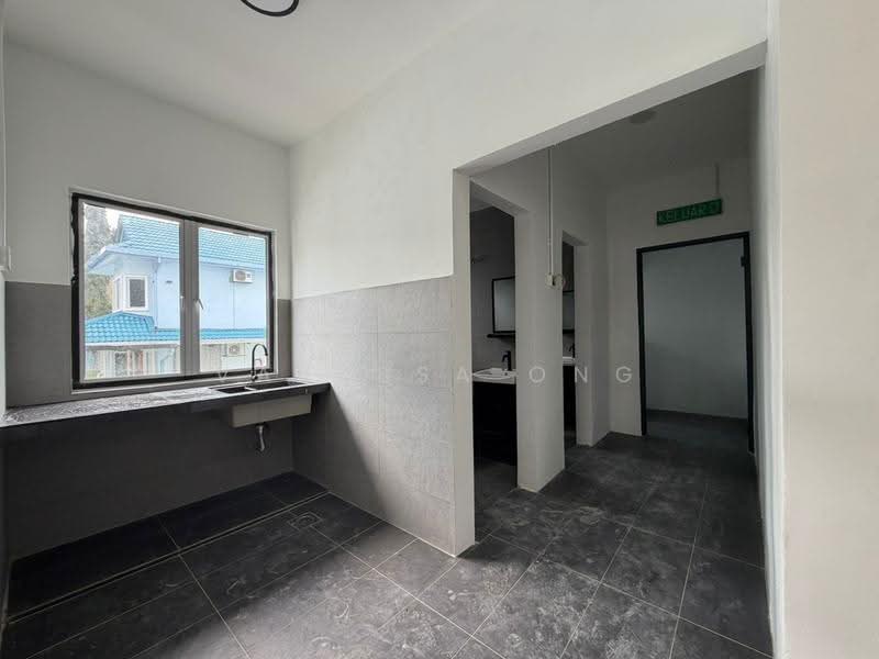 Shop / Office for Rent in New Green Park (Rawang) - Vanessa Ong - Kitchen - PropertyGuru.com.my