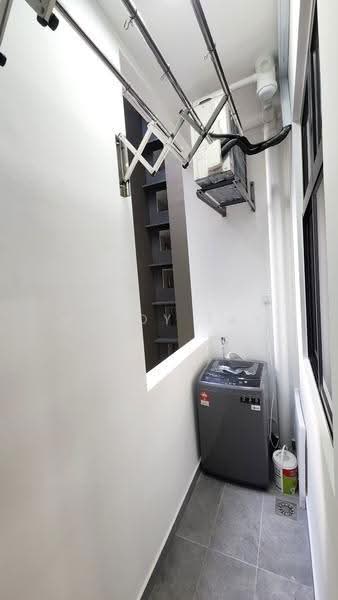 Kediaman Servis untuk Disewa di Twin Tower Residence - Wendy Tay - Balcony - PropertyGuru.com.my