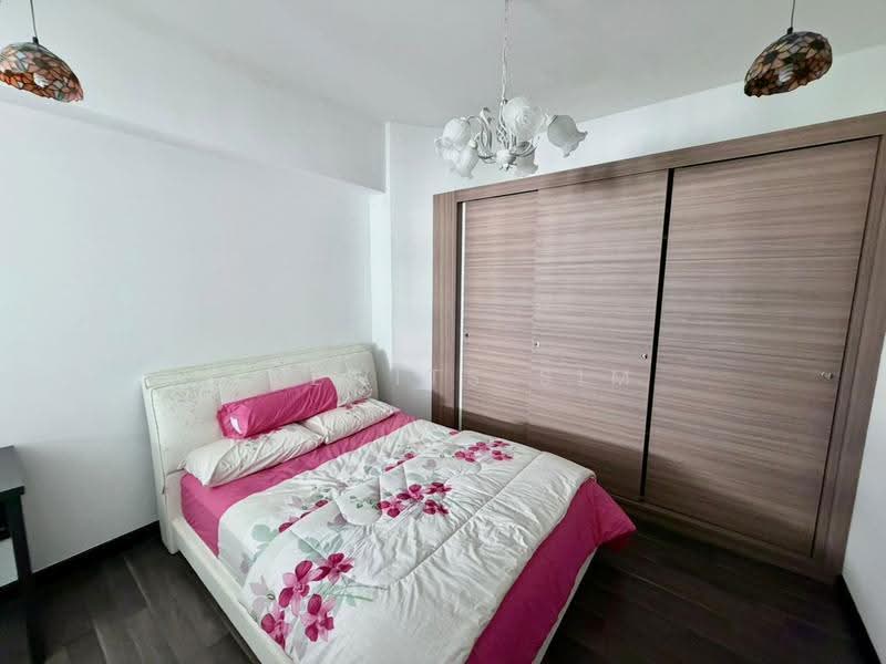 Kondominium untuk Dijual di Pearl Regency - Welwits Sim - Bedroom - PropertyGuru.com.my