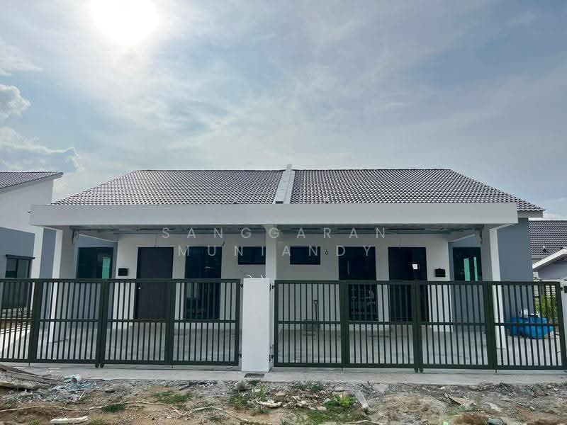 Semi-Detached House for Sale in Junjong (Kedah) - Sanggaran Muniandy - Exterior - PropertyGuru.com.my