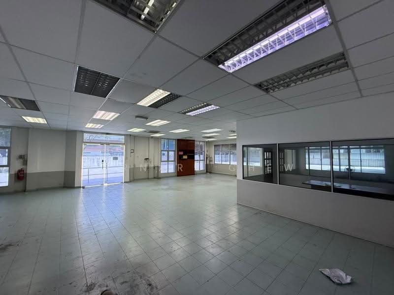 Warehouse for Rent in Bukit Minyak (Penang) - Bernard Chew - Entrance - PropertyGuru.com.my