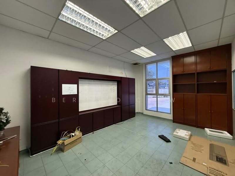 Warehouse for Rent in Bukit Minyak (Penang) - Bernard Chew - Interior - PropertyGuru.com.my