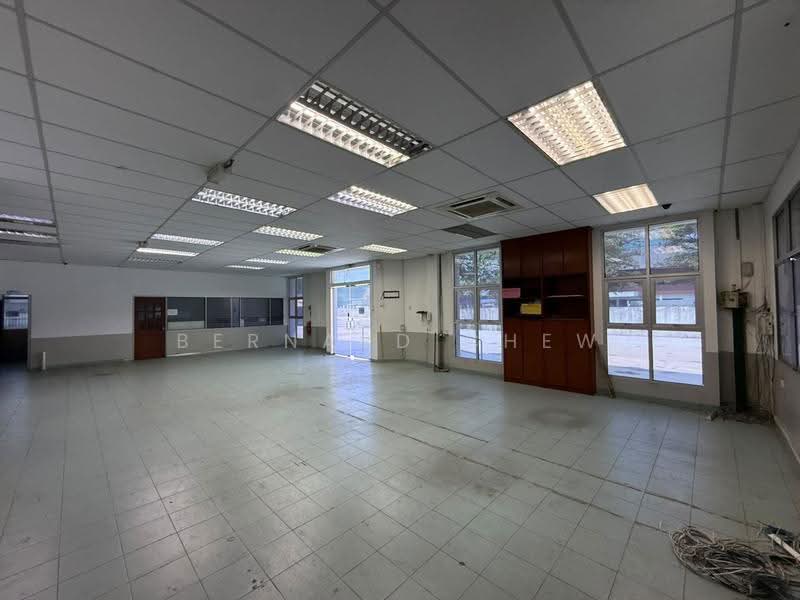 Warehouse for Rent in Bukit Minyak (Penang) - Bernard Chew - Interior - PropertyGuru.com.my