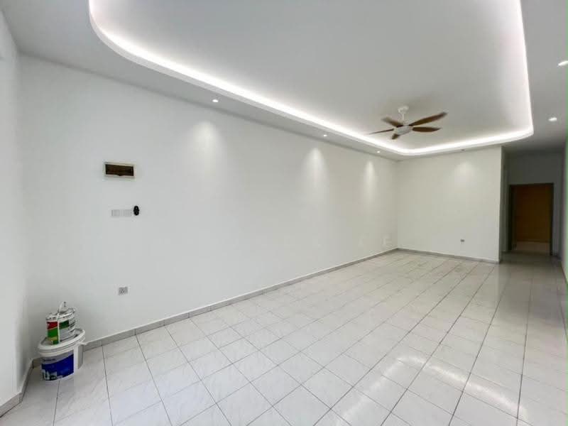 Rumah Teres 1-Tingkat untuk Dijual di Taman Senai Utama (Kulai) - Melinda Ee - Living Room - PropertyGuru.com.my