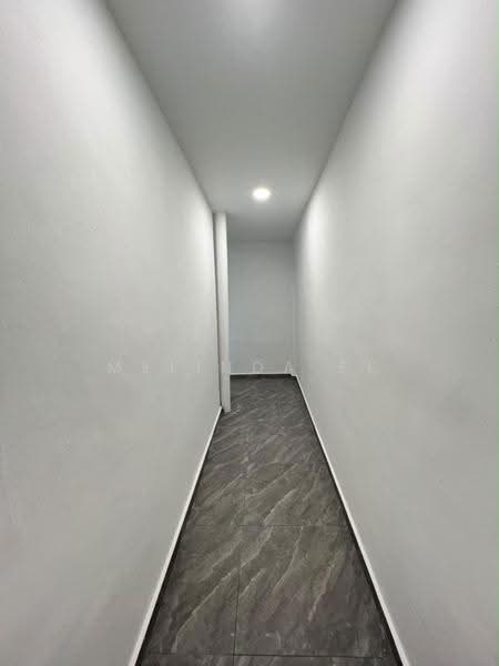 Rumah Teres 1-Tingkat untuk Dijual di Taman Senai Utama (Kulai) - Melinda Ee - Corridor - PropertyGuru.com.my